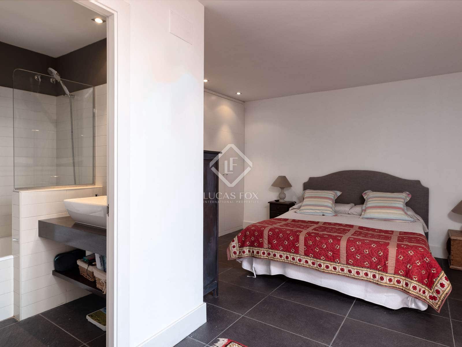 5 bedroom Villa for sale in Santa Cristina d'Aro with pool garage - € 1,695,000 (Ref: 8494344)