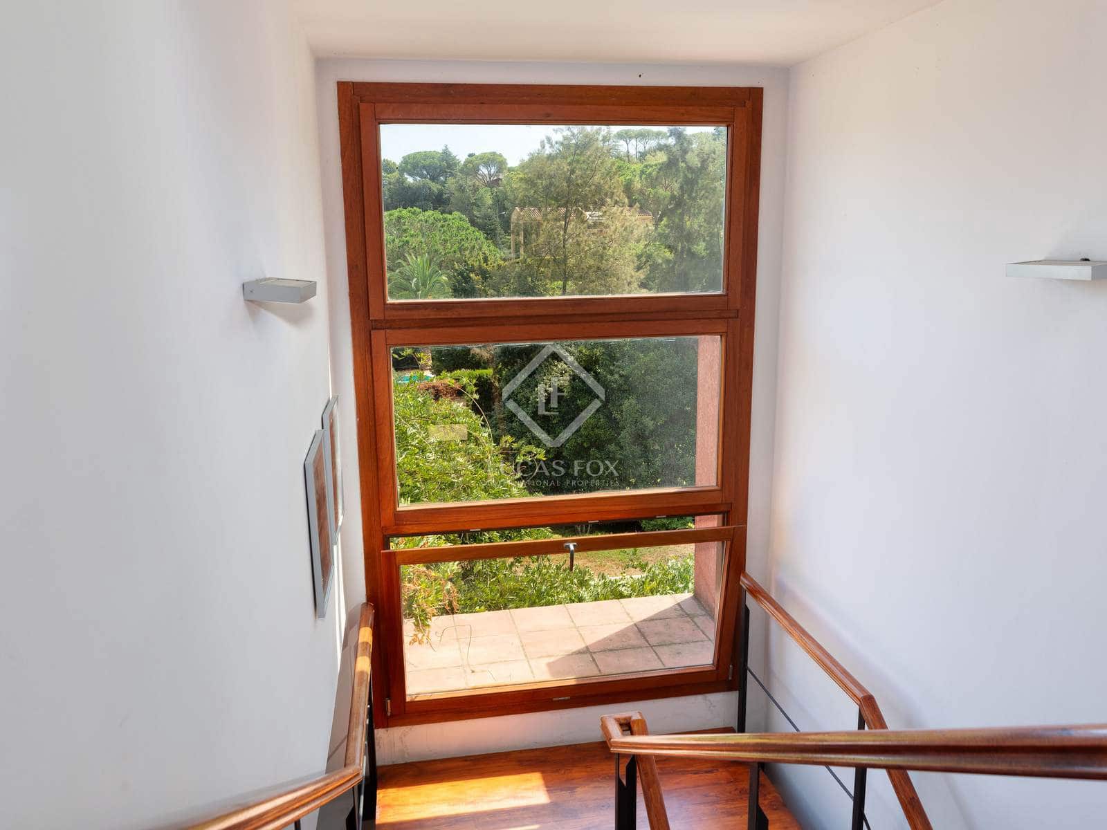 5 bedroom Villa for sale in Santa Cristina d'Aro with pool garage - € 1,695,000 (Ref: 8494344)