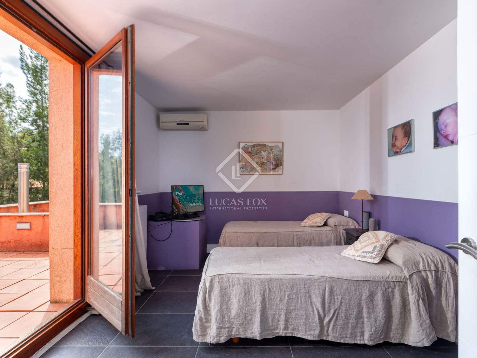 5 bedroom Villa for sale in Santa Cristina d'Aro with pool garage - € 1,695,000 (Ref: 8494344)