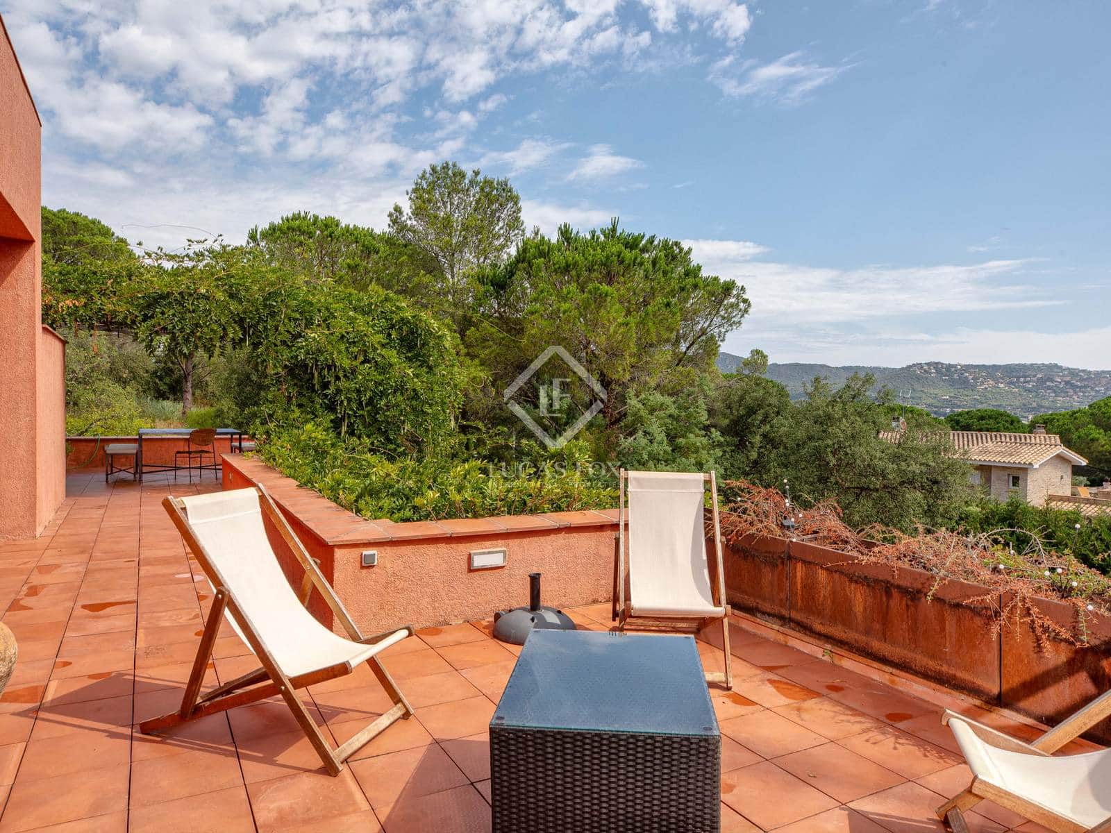 5 bedroom Villa for sale in Santa Cristina d'Aro with pool garage - € 1,695,000 (Ref: 8494344)