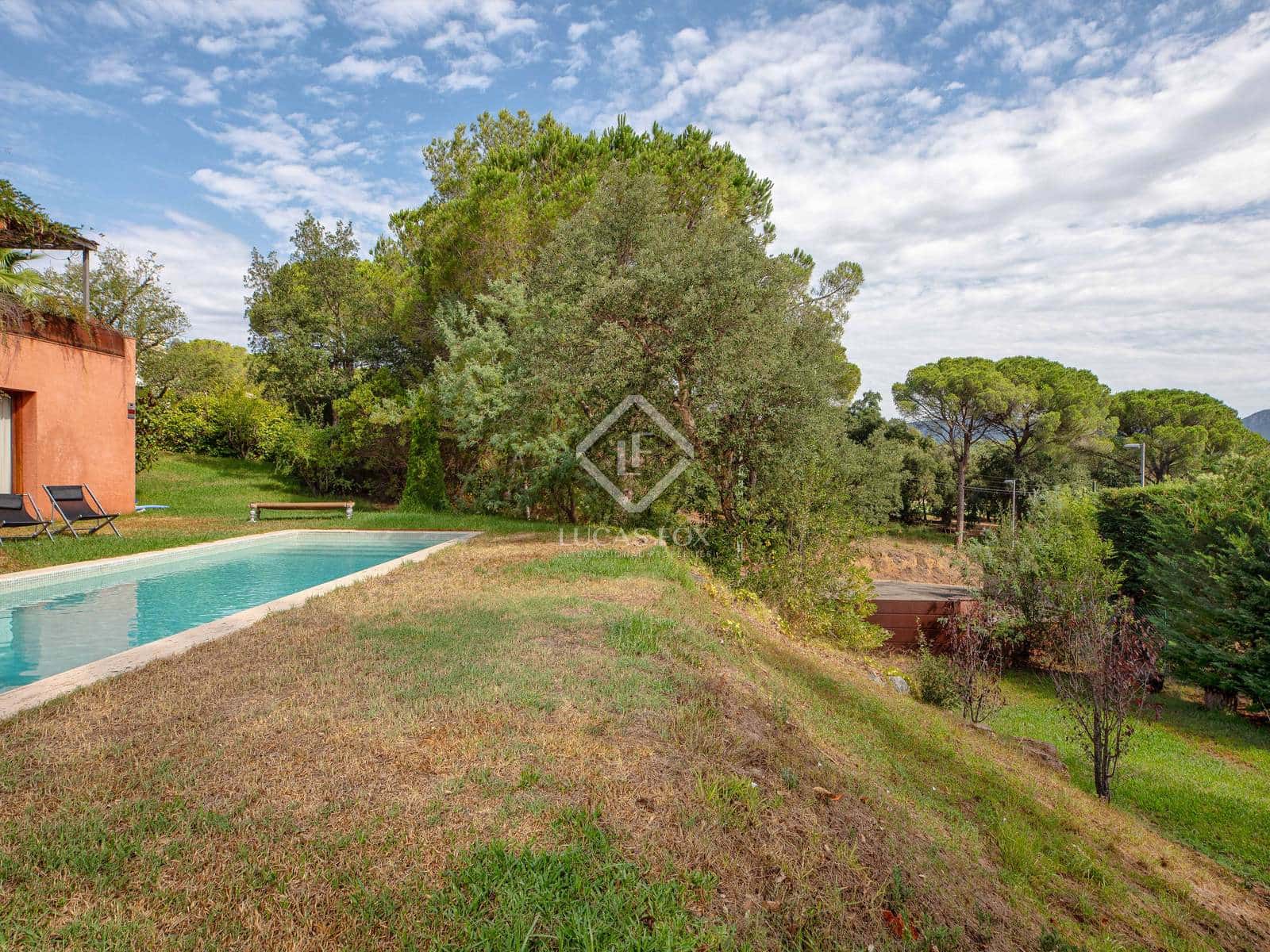 5 bedroom Villa for sale in Santa Cristina d'Aro with pool garage - € 1,695,000 (Ref: 8494344)