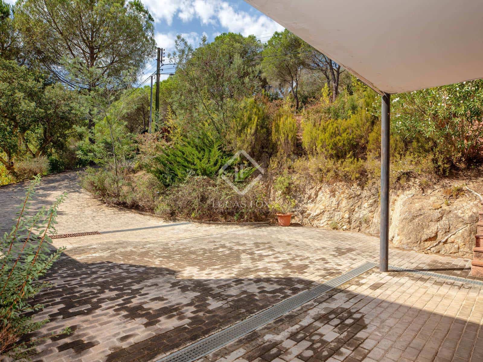 5 bedroom Villa for sale in Santa Cristina d'Aro with pool garage - € 1,695,000 (Ref: 8494344)