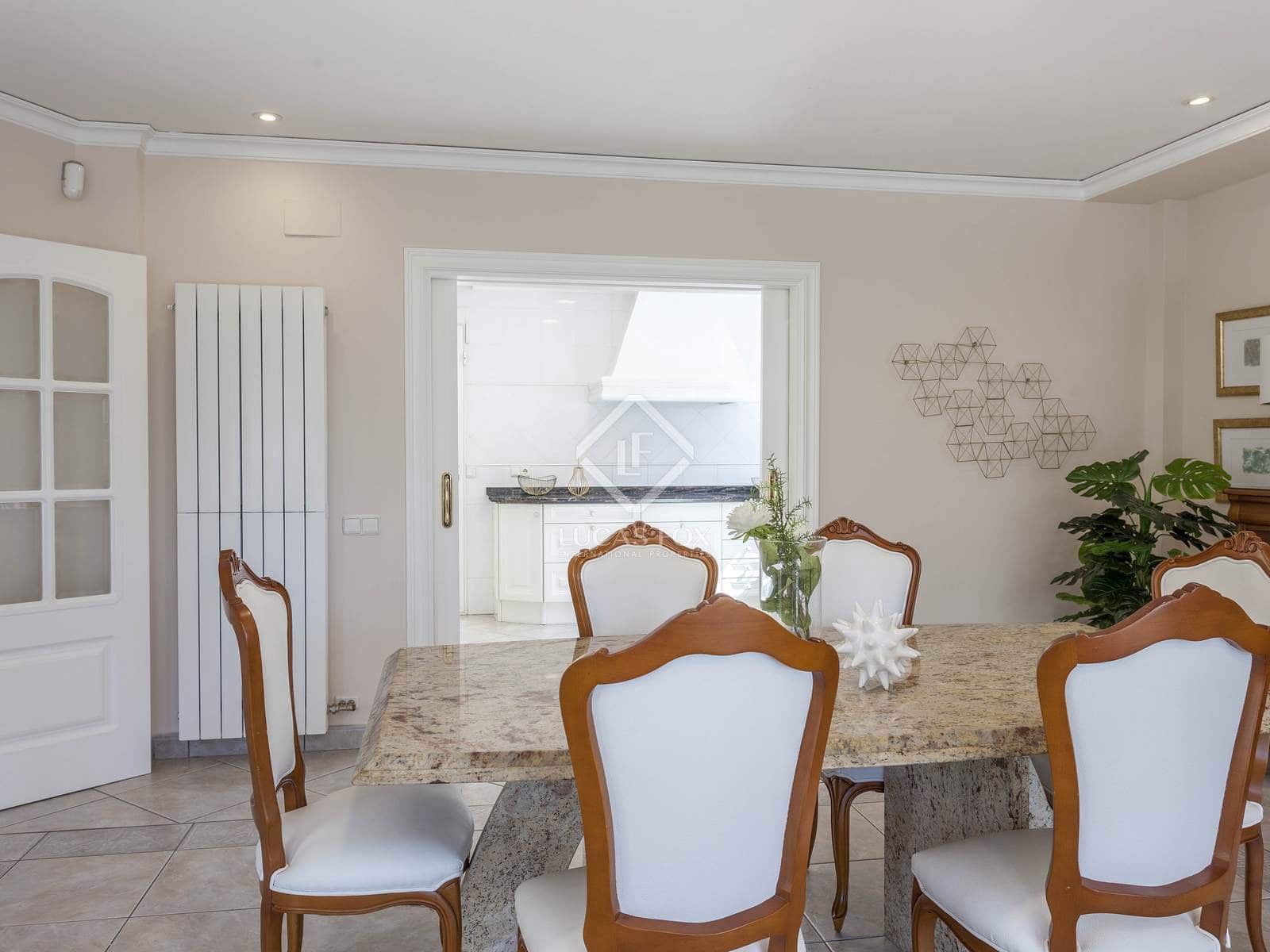 6 soverom Villa til salgs i Cullera med svømmebasseng garasje - € 1 950 000 (Ref: 8498107)