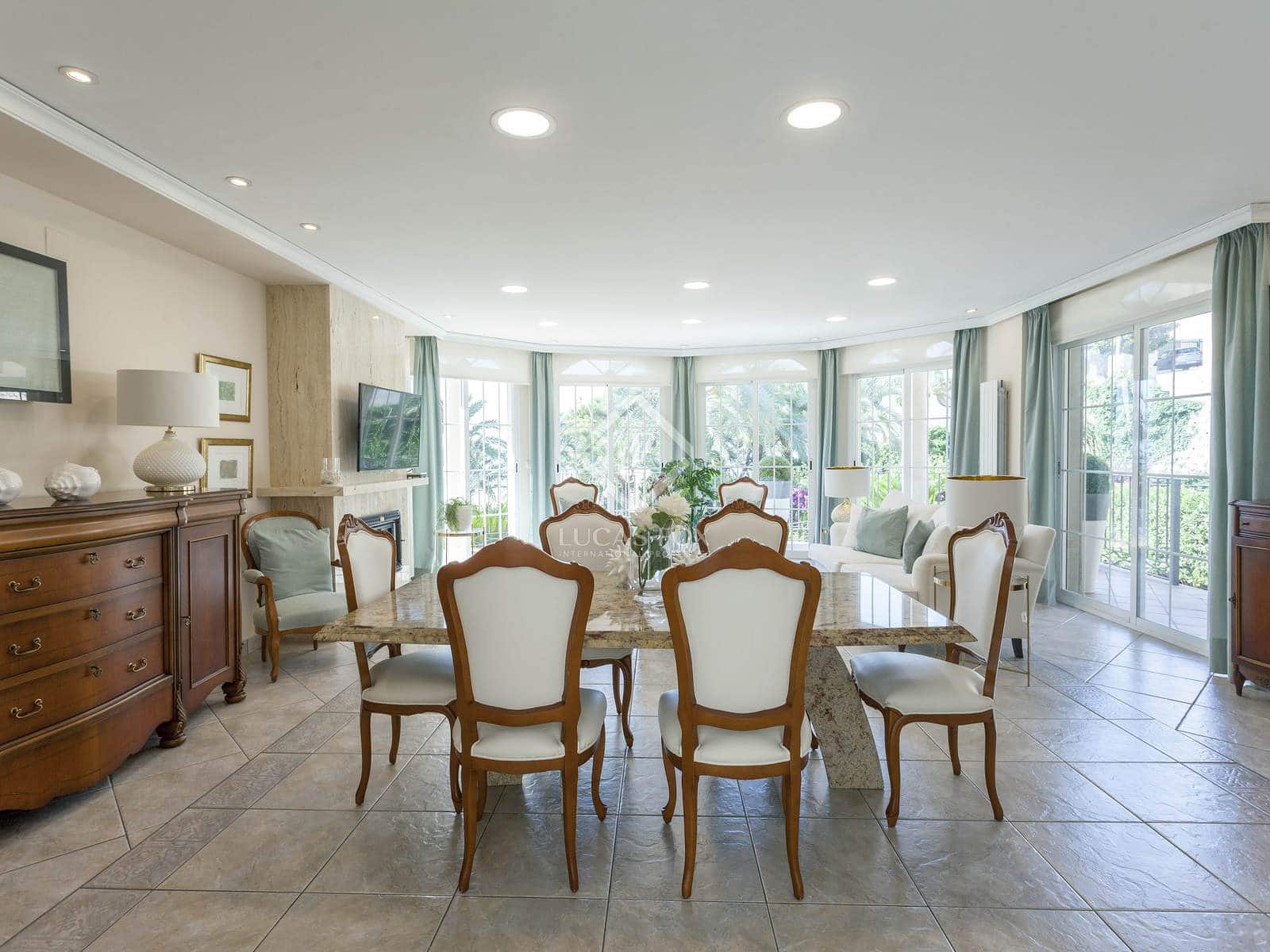 6 soverom Villa til salgs i Cullera med svømmebasseng garasje - € 1 950 000 (Ref: 8498107)