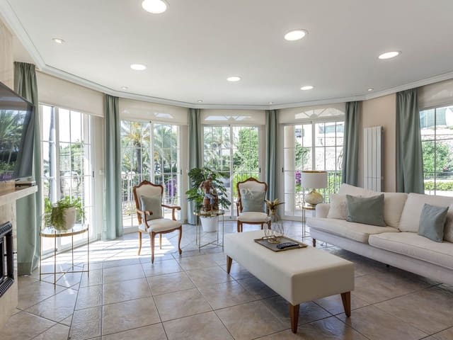 6 slaapkamer Villa te koop in Cullera met zwembad garage - € 1.950.000 (Ref: 8498107)