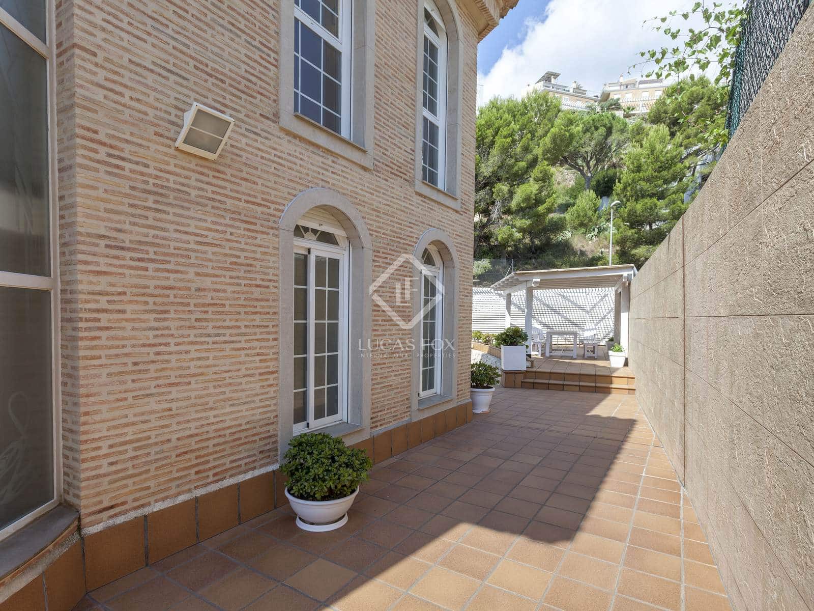 6 soverom Villa til salgs i Cullera med svømmebasseng garasje - € 1 950 000 (Ref: 8498107)