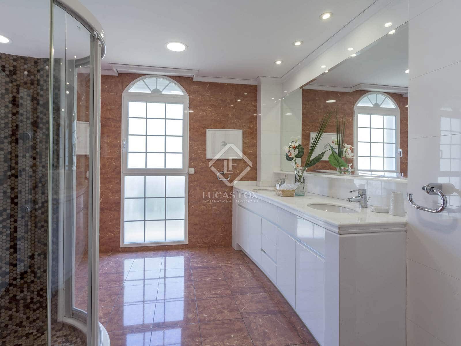 6 soverom Villa til salgs i Cullera med svømmebasseng garasje - € 1 950 000 (Ref: 8498107)