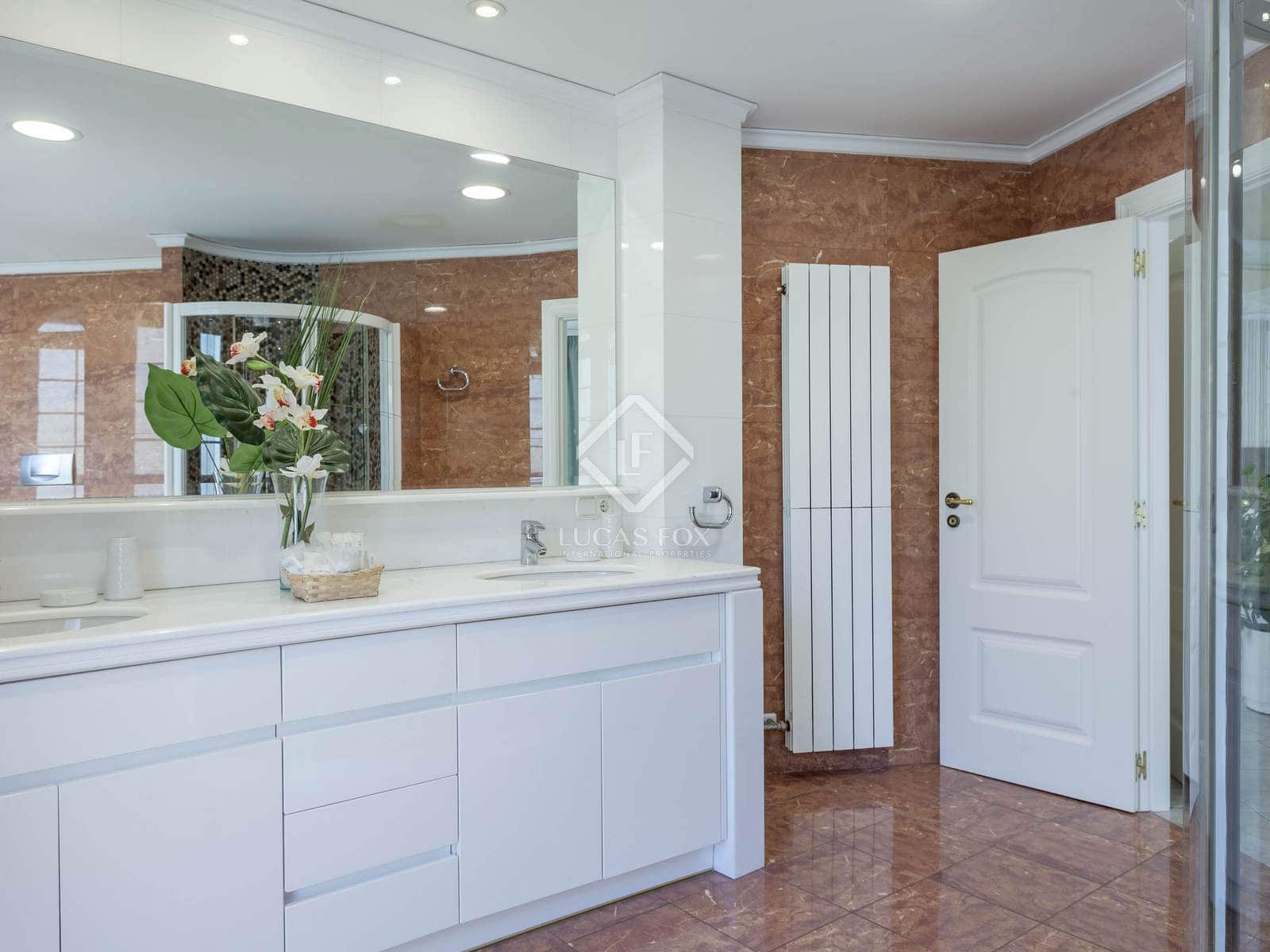 6 soverom Villa til salgs i Cullera med svømmebasseng garasje - € 1 950 000 (Ref: 8498107)