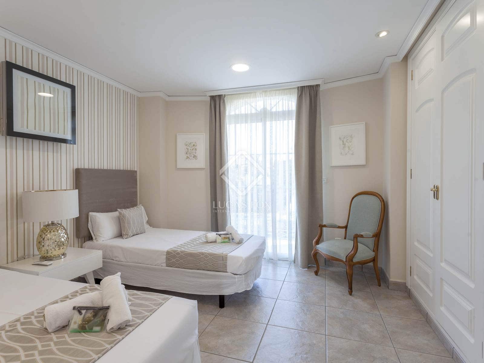 6 soverom Villa til salgs i Cullera med svømmebasseng garasje - € 1 950 000 (Ref: 8498107)