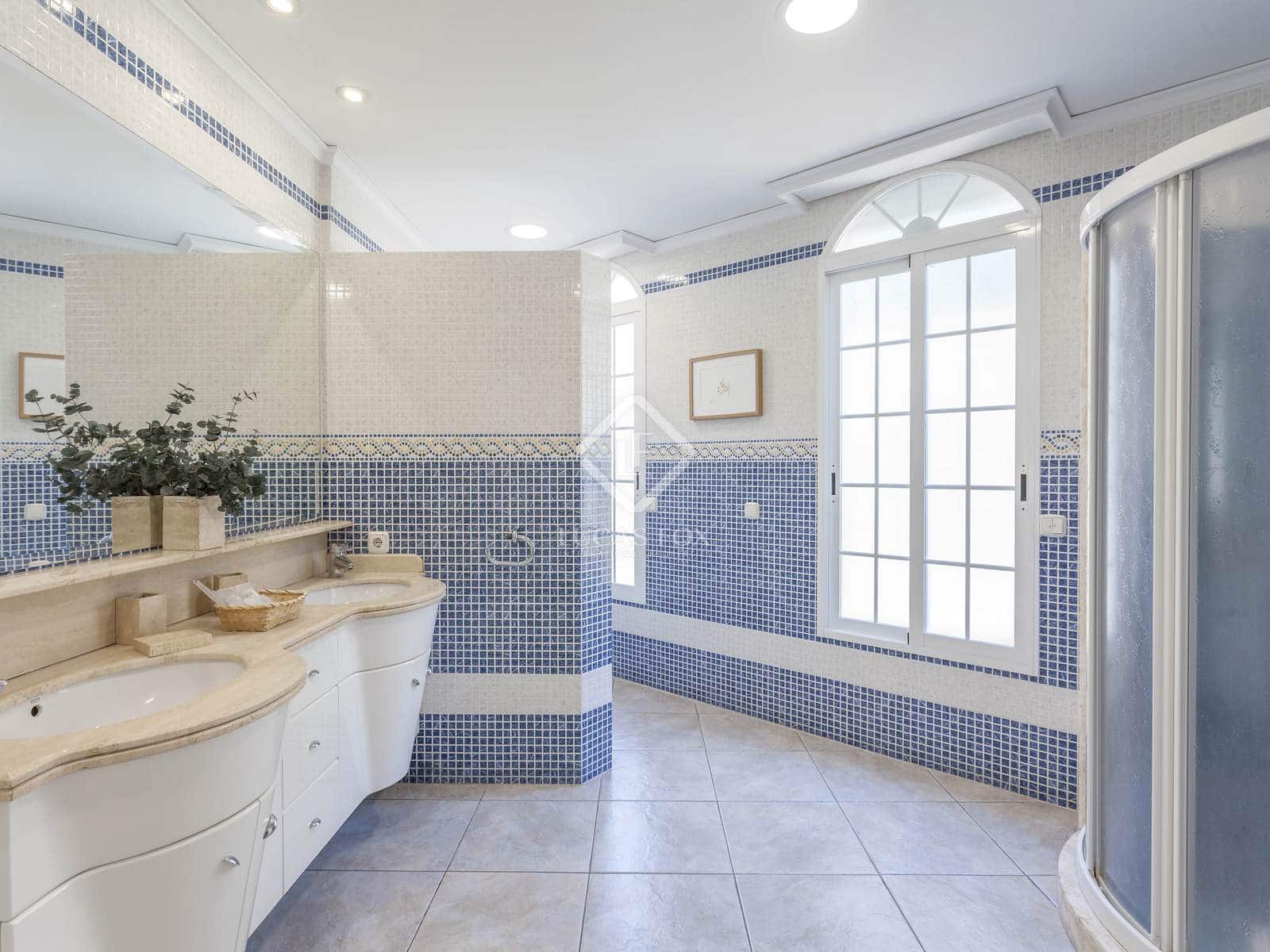 6 soverom Villa til salgs i Cullera med svømmebasseng garasje - € 1 950 000 (Ref: 8498107)