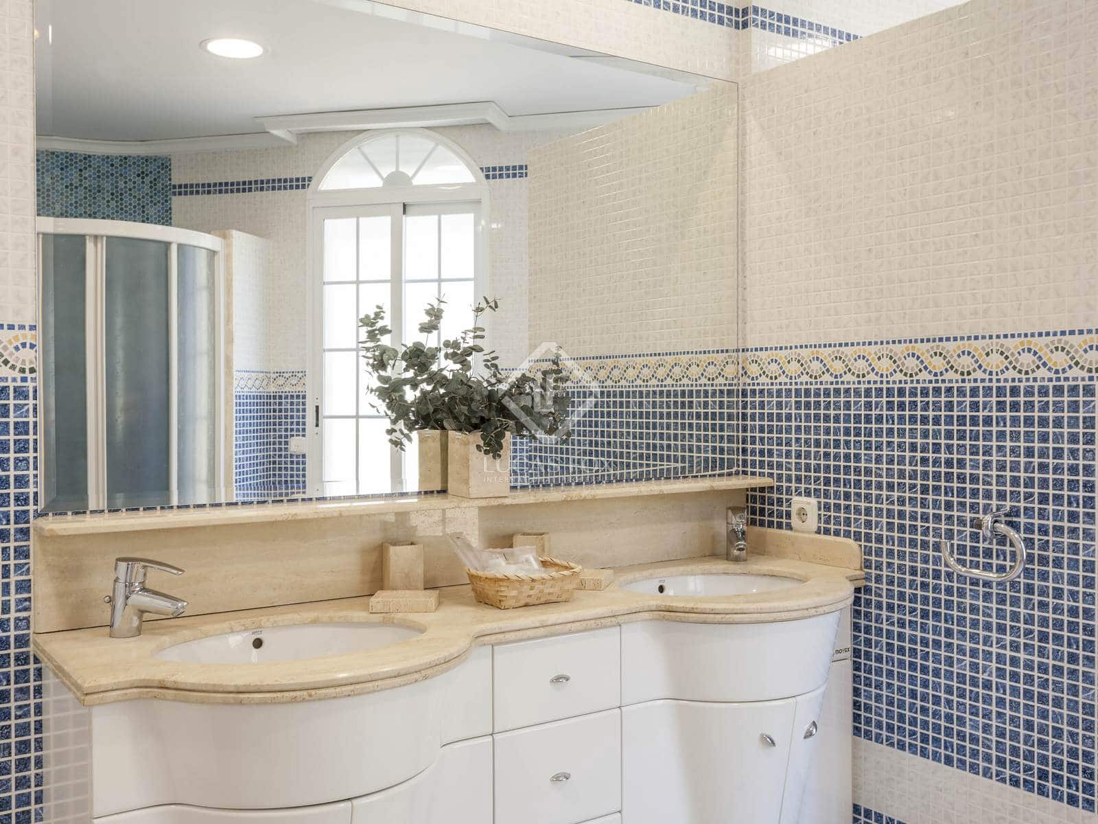 6 soverom Villa til salgs i Cullera med svømmebasseng garasje - € 1 950 000 (Ref: 8498107)