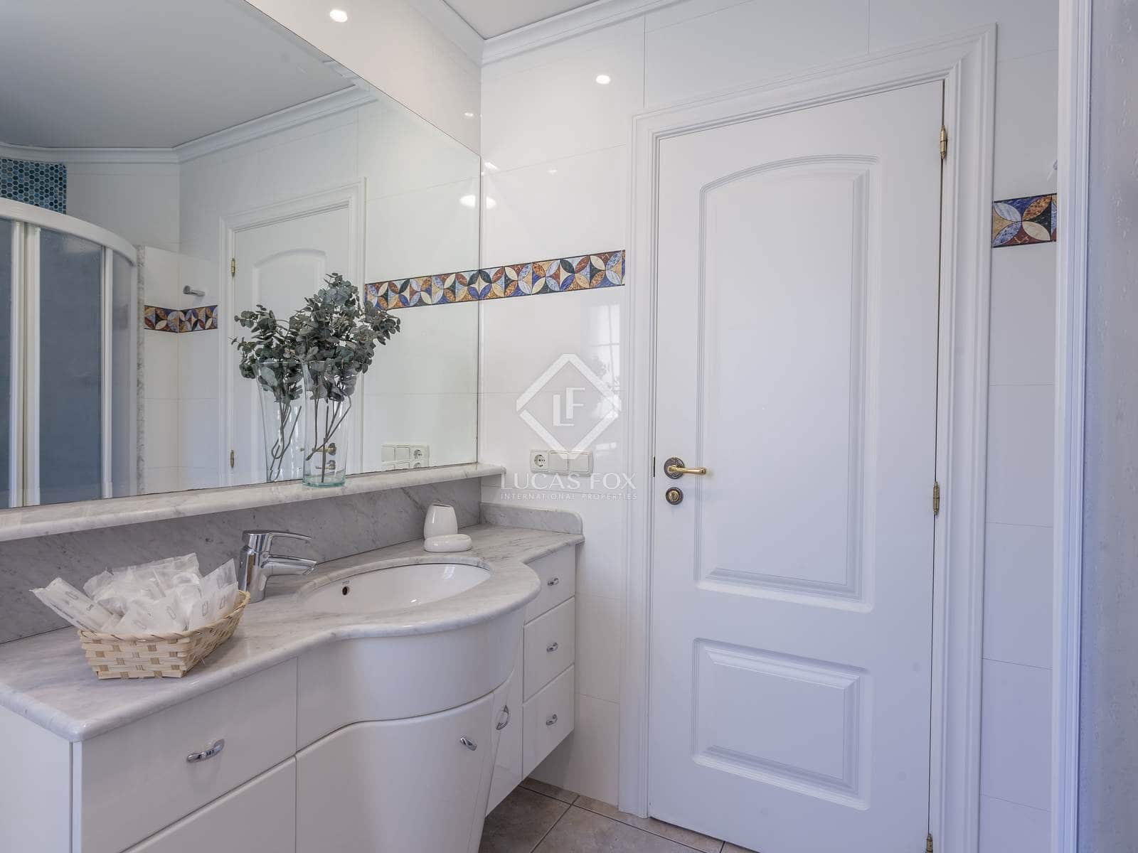 6 soverom Villa til salgs i Cullera med svømmebasseng garasje - € 1 950 000 (Ref: 8498107)