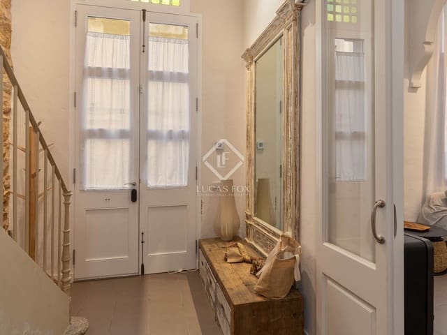 4 slaapkamer Villa te koop in Sant Feliu de Guíxols met garage - € 900.000 (Ref: 8499142)