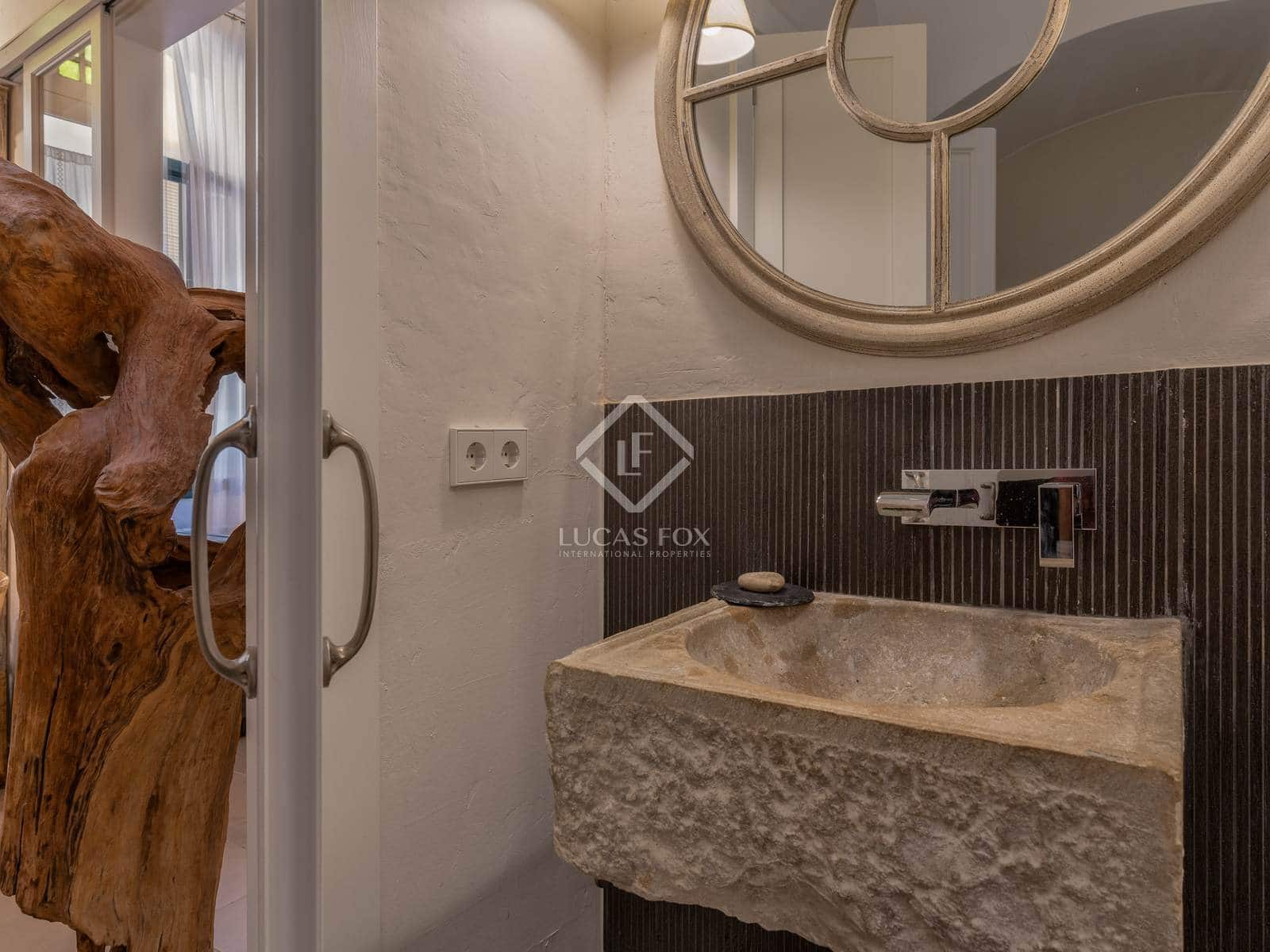 4 slaapkamer Villa te koop in Sant Feliu de Guixols met garage - € 900.000 (Ref: 8499142)