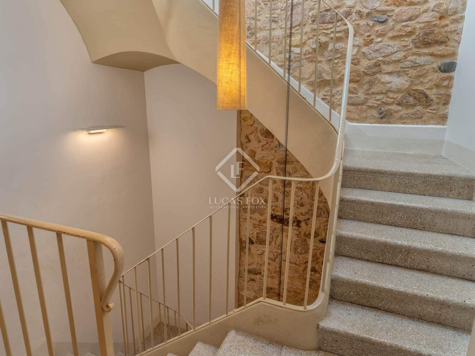 4 slaapkamer Villa te koop in Sant Feliu de Guixols met garage - € 900.000 (Ref: 8499142)