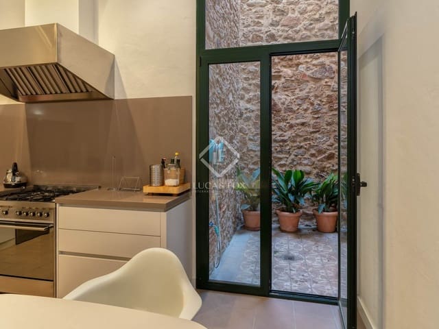 4 slaapkamer Villa te koop in Sant Feliu de Guíxols met garage - € 900.000 (Ref: 8499142)