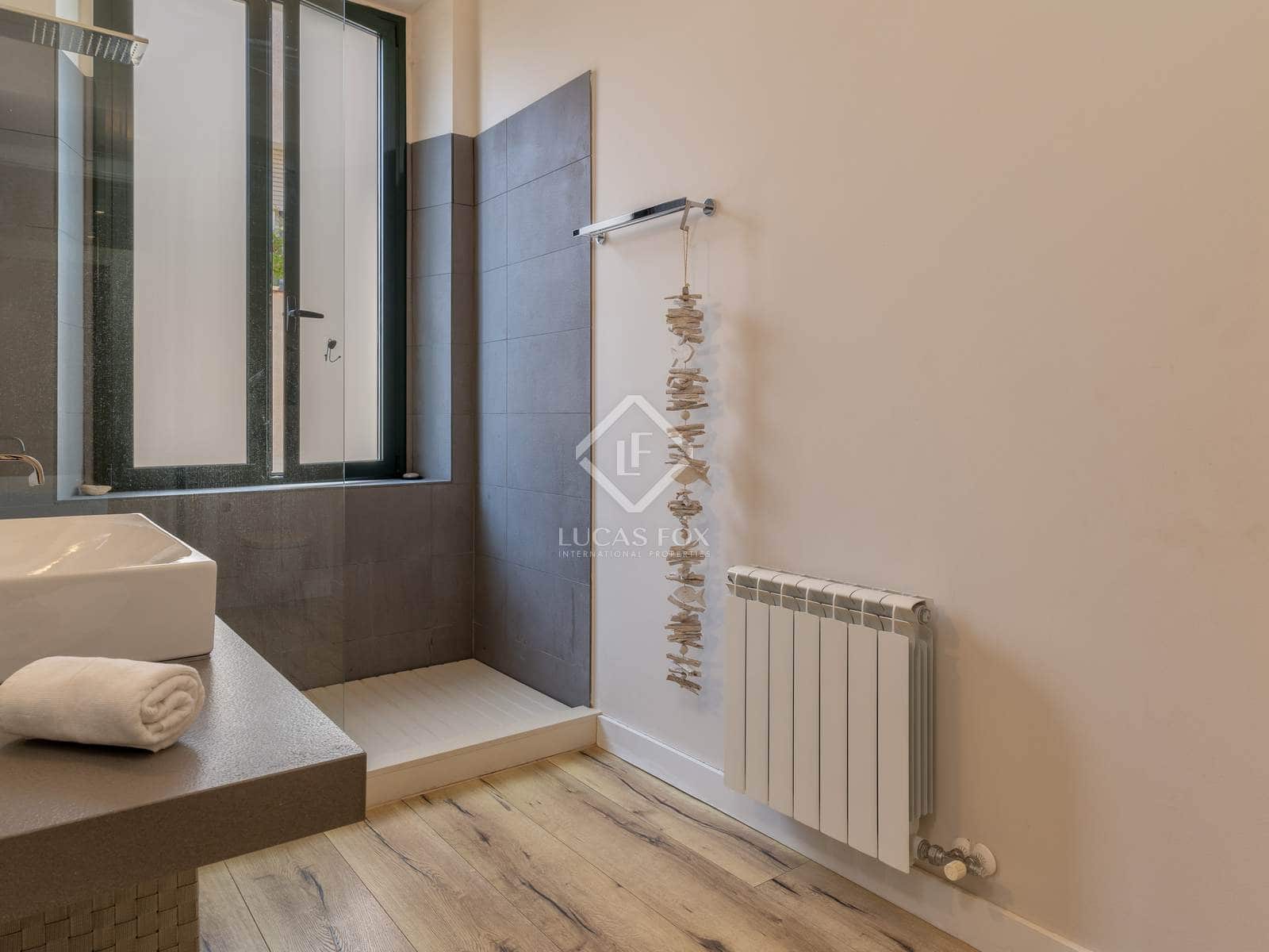 4 slaapkamer Villa te koop in Sant Feliu de Guixols met garage - € 900.000 (Ref: 8499142)