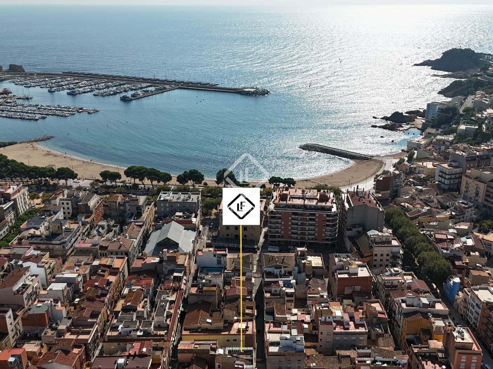 4 slaapkamer Villa te koop in Sant Feliu de Guixols met garage - € 900.000 (Ref: 8499142)