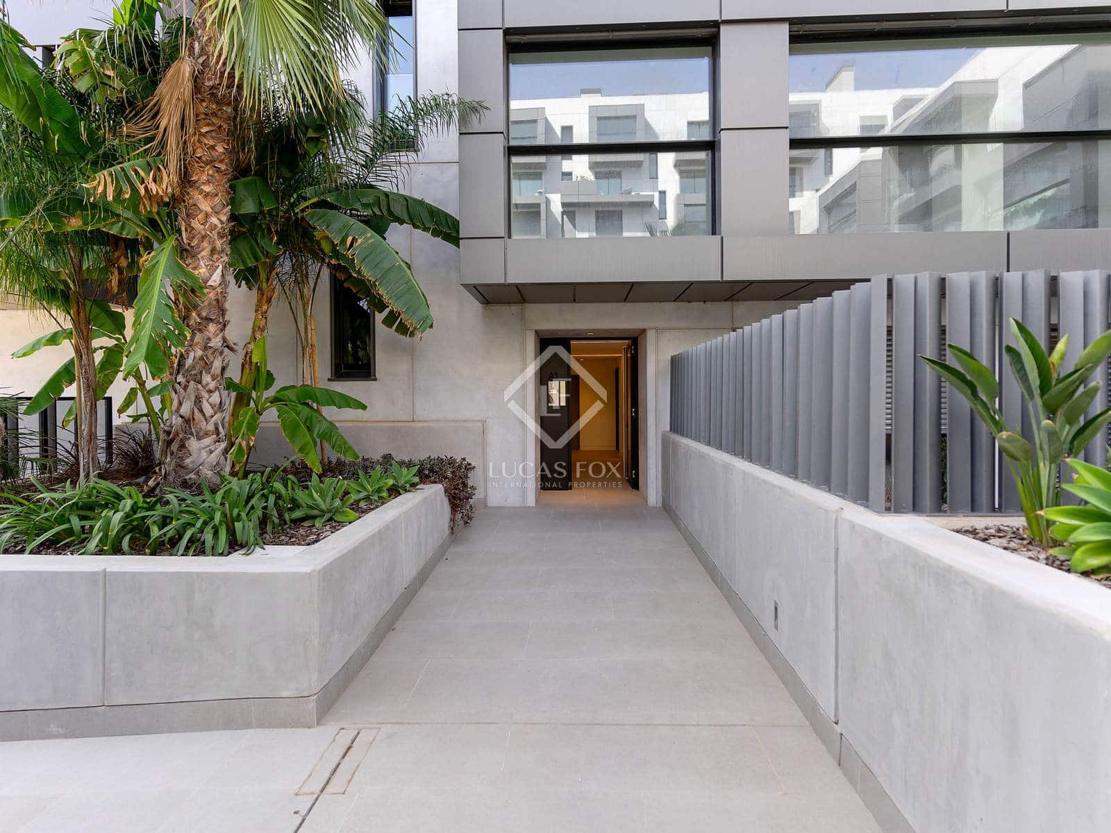 2 slaapkamer Appartement te koop in Palma de Mallorca met zwembad garage - € 930.000 (Ref: 8499637)