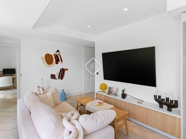 2 slaapkamer Appartement te koop in Palma de Mallorca met zwembad garage - € 930.000 (Ref: 8499637)