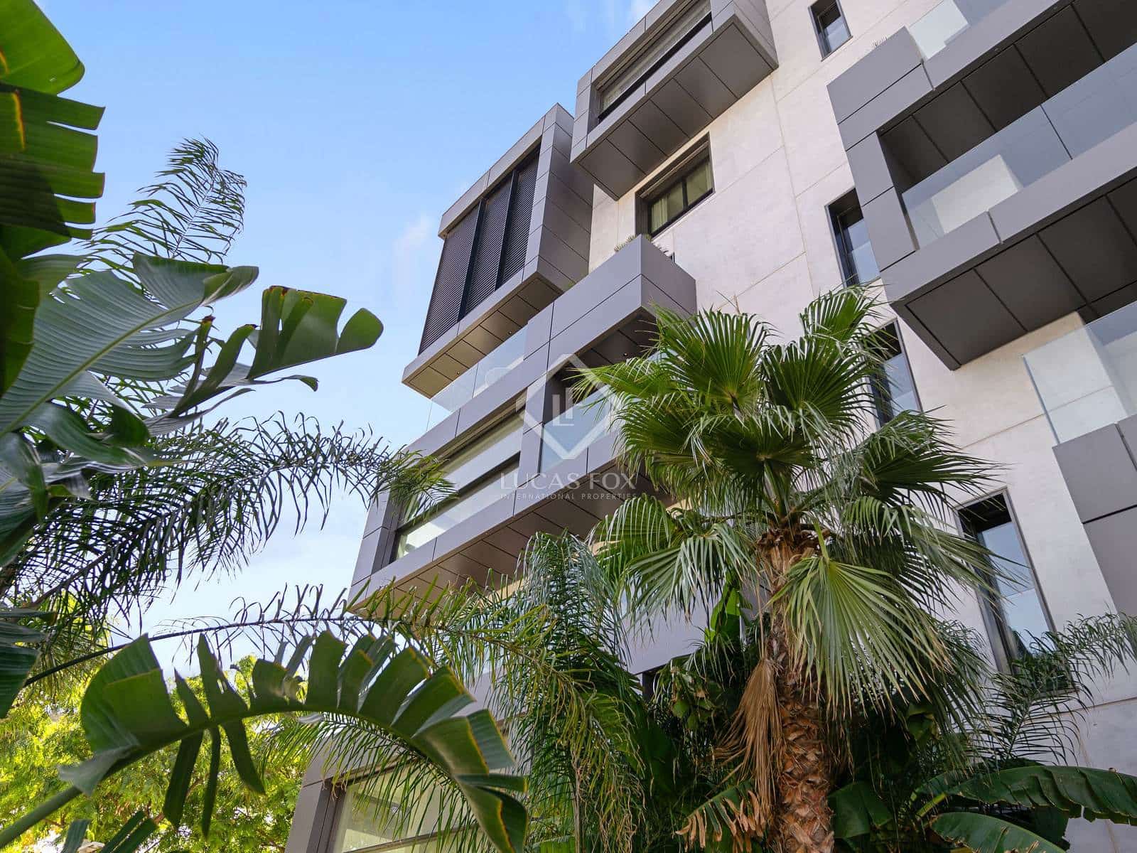 2 slaapkamer Appartement te koop in Palma de Mallorca met zwembad garage - € 930.000 (Ref: 8499637)