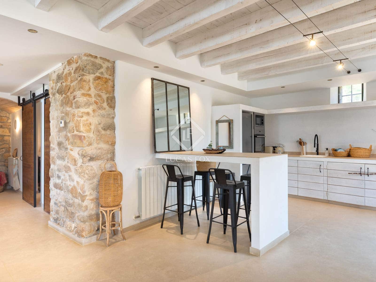 4 soveværelse Villa til salg i Santa Cristina d'Aro med swimmingpool garage - € 1.880.000 (Ref: 8500625)