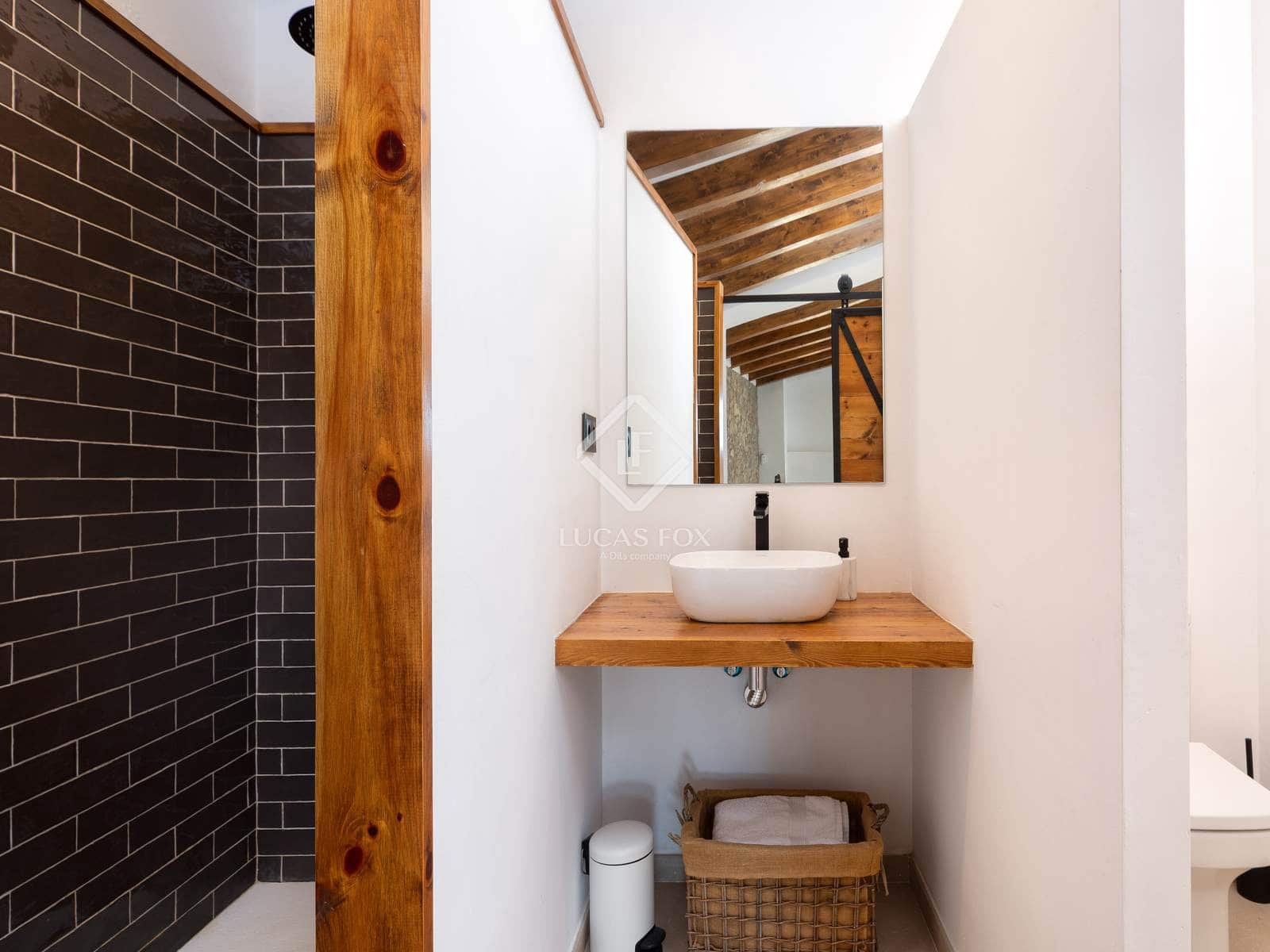 4 soveværelse Villa til salg i Santa Cristina d'Aro med swimmingpool garage - € 1.880.000 (Ref: 8500625)