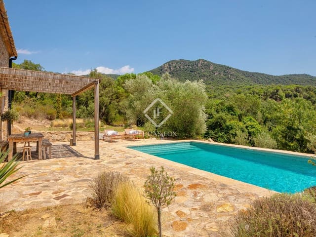 4 slaapkamer Villa te koop in Santa Cristina d'Aro met zwembad garage - € 1.880.000 (Ref: 8500625)