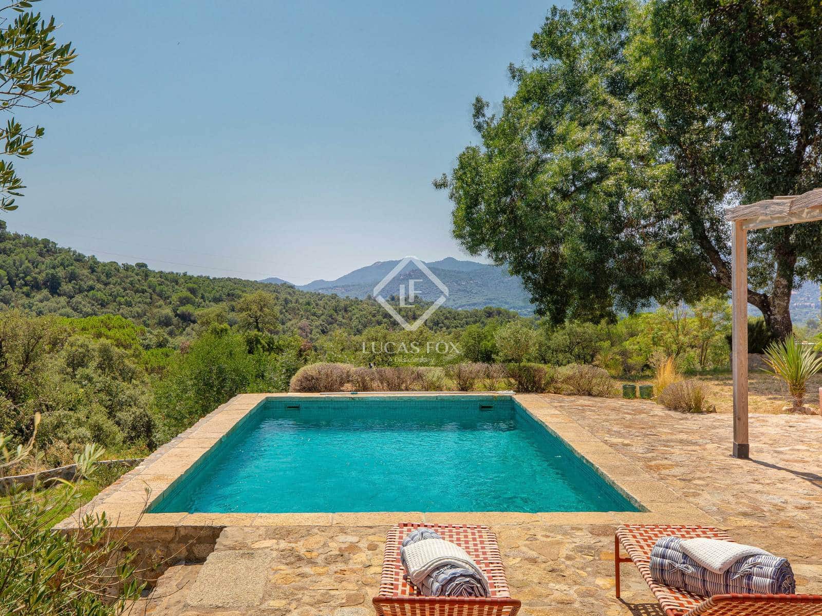 4 soveværelse Villa til salg i Santa Cristina d'Aro med swimmingpool garage - € 1.880.000 (Ref: 8500625)