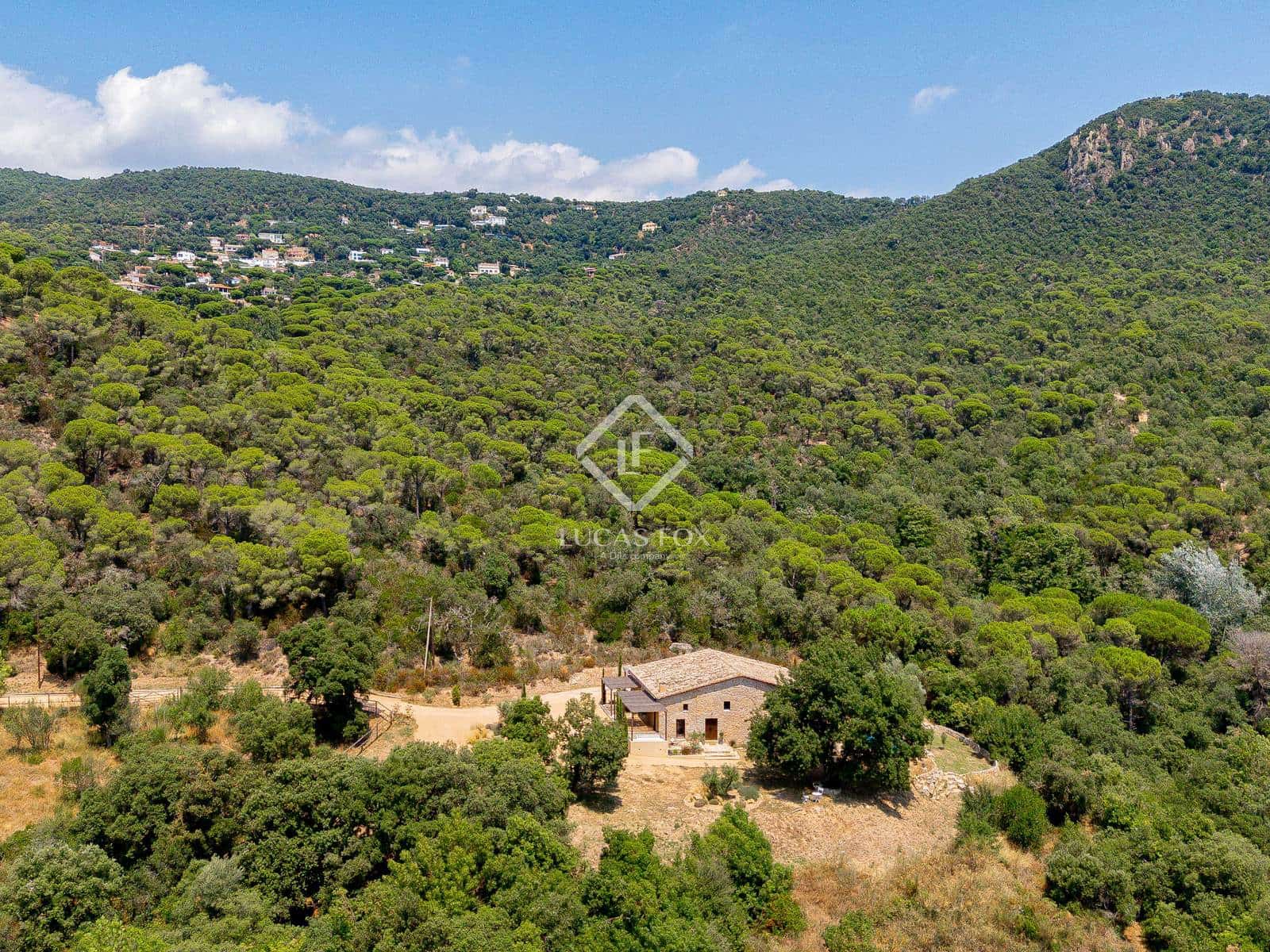 4 soveværelse Villa til salg i Santa Cristina d'Aro med swimmingpool garage - € 1.880.000 (Ref: 8500625)