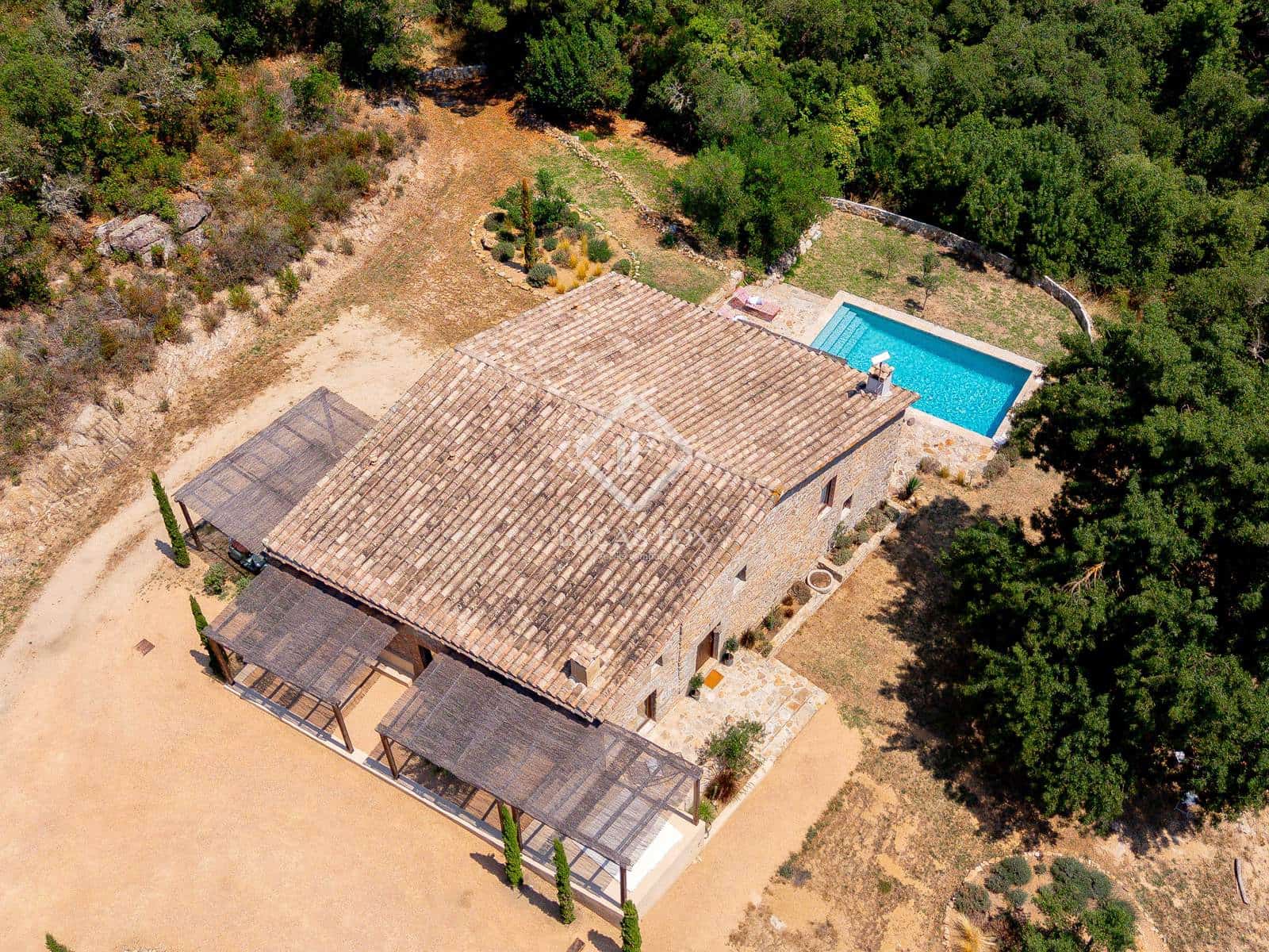 4 soveværelse Villa til salg i Santa Cristina d'Aro med swimmingpool garage - € 1.880.000 (Ref: 8500625)