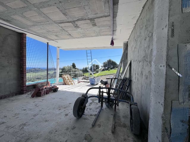 4 sypialnia Willa na sprzedaż w Estepona z basenem garażem - 1 440 000 € (Ref: 8501147)