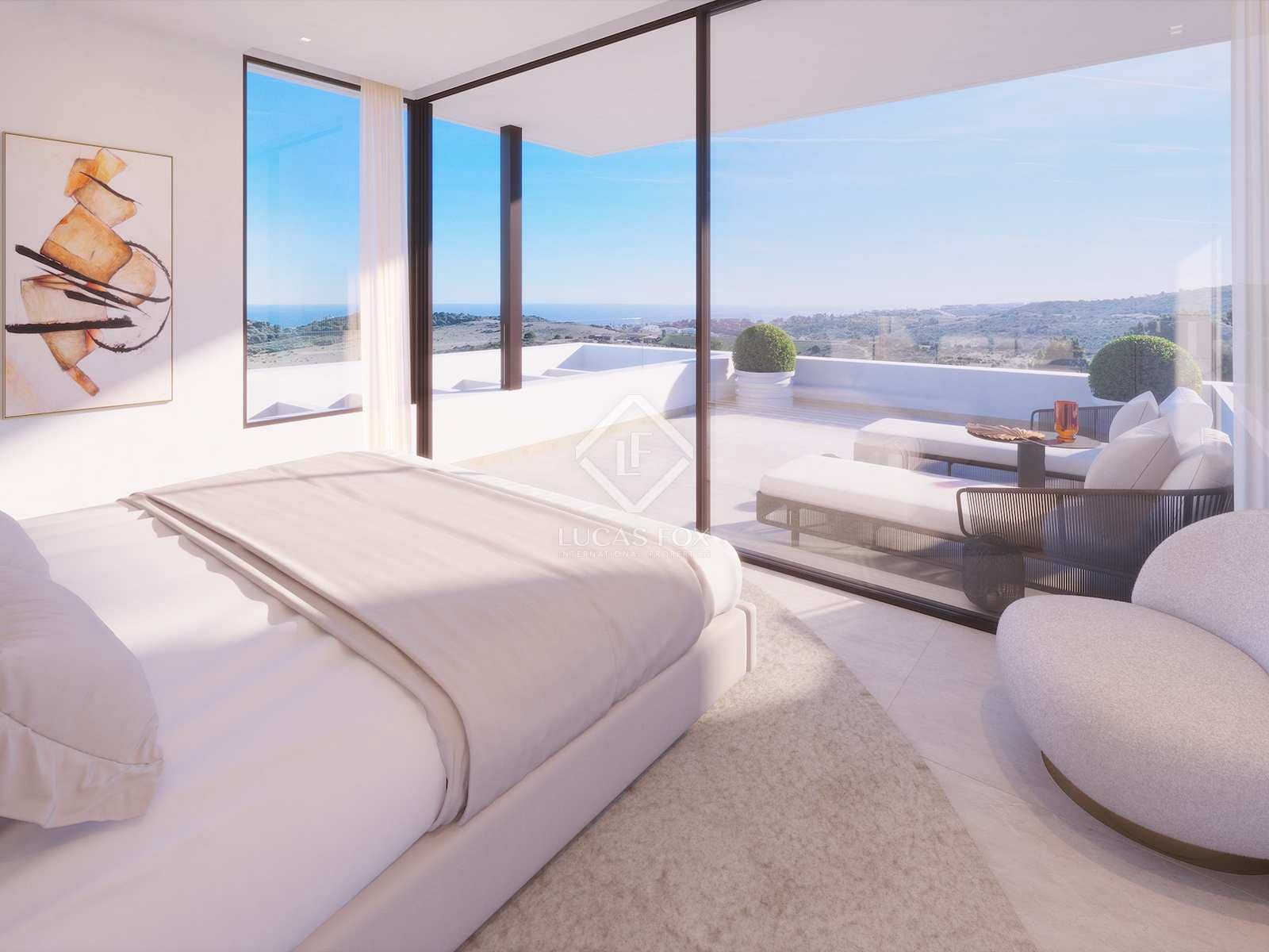 4 bedroom Villa for sale in Estepona with pool garage - € 1,440,000 (Ref: 8501147)