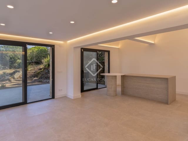 5 slaapkamer Villa te koop in Platja d'Aro, Castell-Platja d'Aro - € 720.000 (Ref: 8505094)