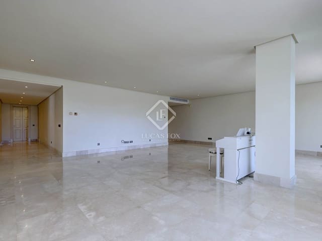 5 slaapkamer Appartement te koop in Estepona met zwembad garage - € 2.100.000 (Ref: 8505168)