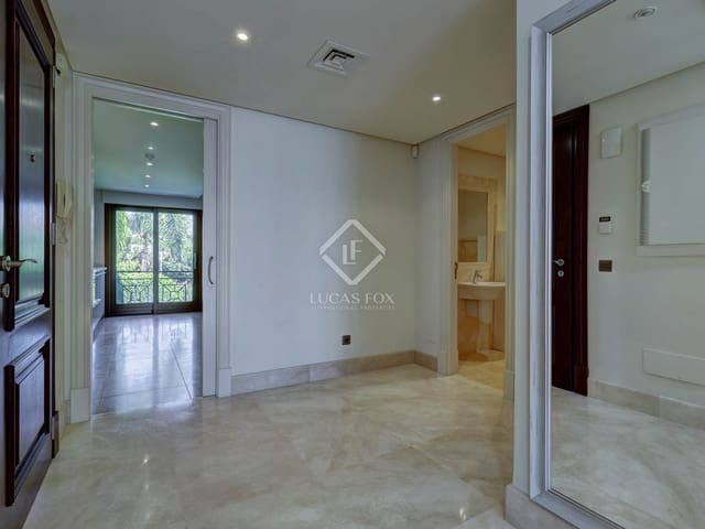 5 slaapkamer Appartement te koop in Estepona met zwembad garage - € 2.100.000 (Ref: 8505168)