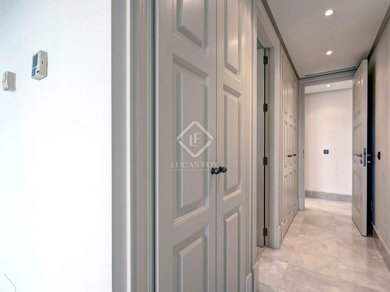 Apartamento de 5 habitaciones en Estepona en venta con piscina garaje - 2.100.000 € (Ref: 8505168)