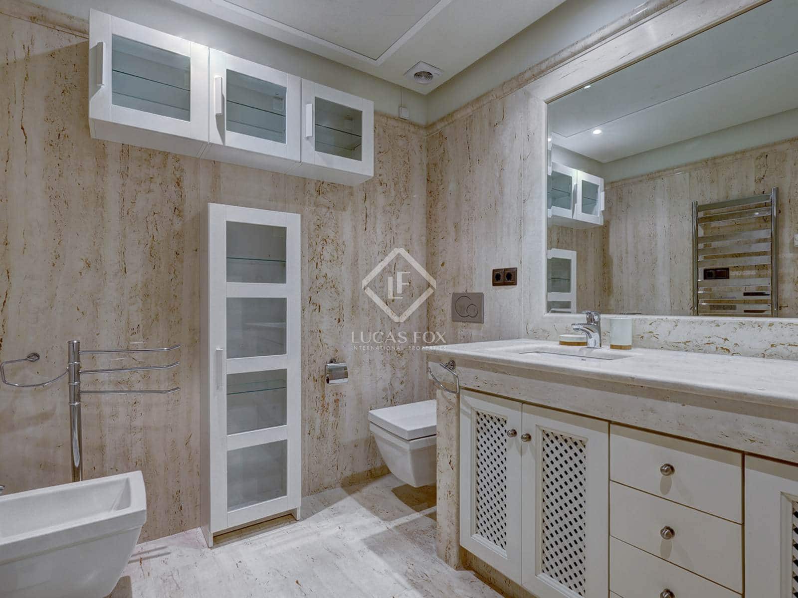 Apartamento de 5 habitaciones en Estepona en venta con piscina garaje - 2.100.000 € (Ref: 8505168)