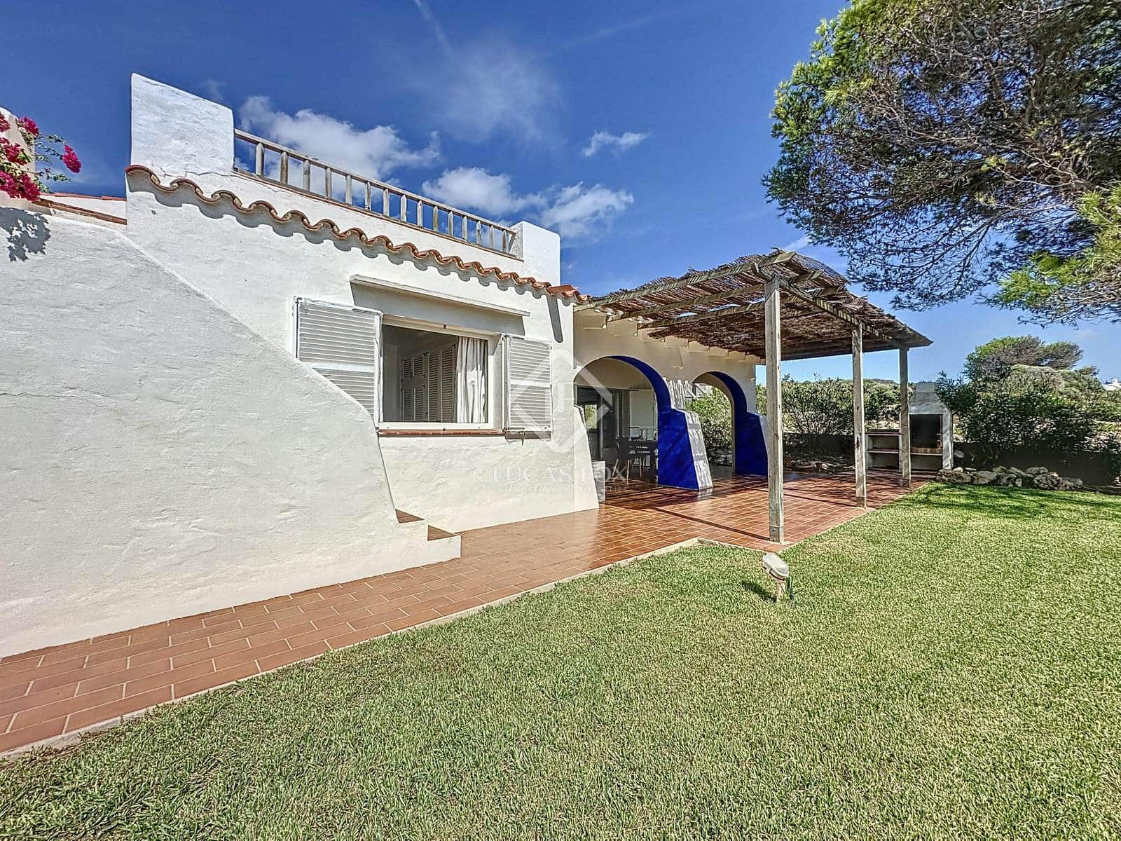 3 soveværelse Villa til salg i Binidali med swimmingpool garage - € 1.913.710 (Ref: 8509254)