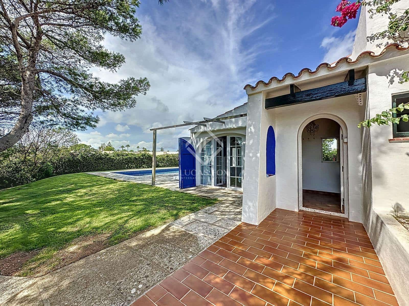 3 soveværelse Villa til salg i Binidali med swimmingpool garage - € 1.913.710 (Ref: 8509254)