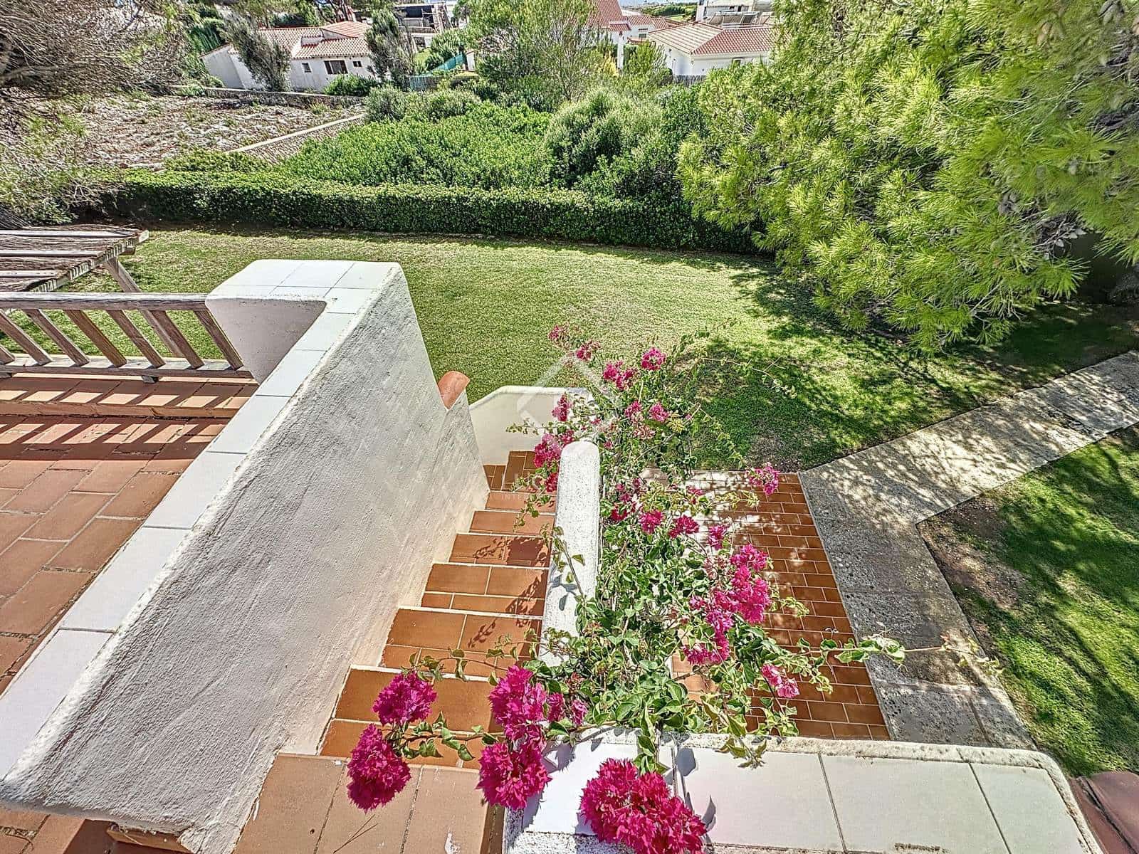 3 soveværelse Villa til salg i Binidali med swimmingpool garage - € 1.913.710 (Ref: 8509254)