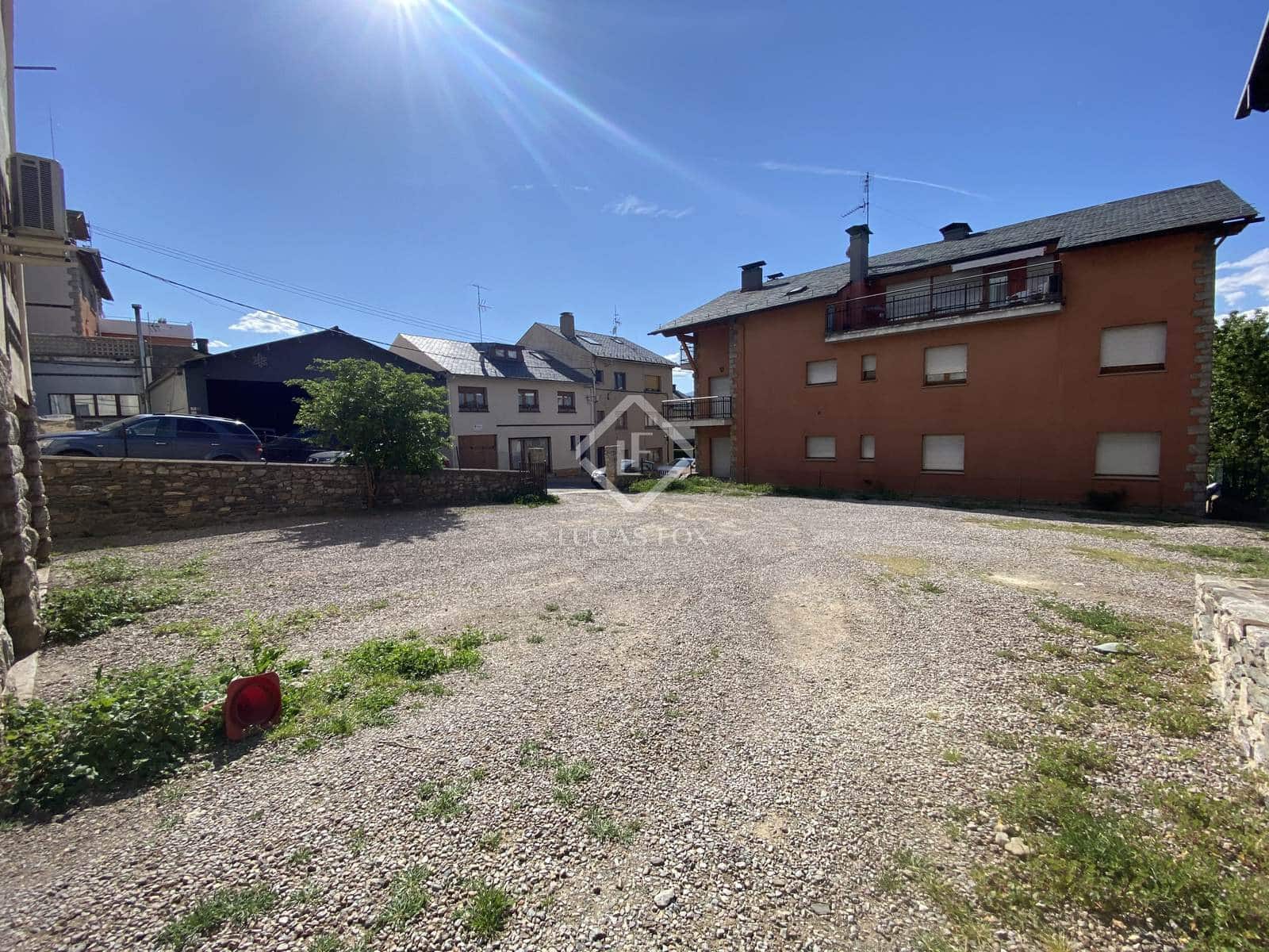 3 soveværelse Villa til salg i Alp med garage - € 520.000 (Ref: 8509317)