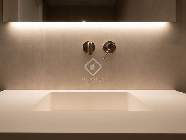 4 bedroom Apartment for sale in Vigo with garage - € 880,000 (Ref: 8518568)