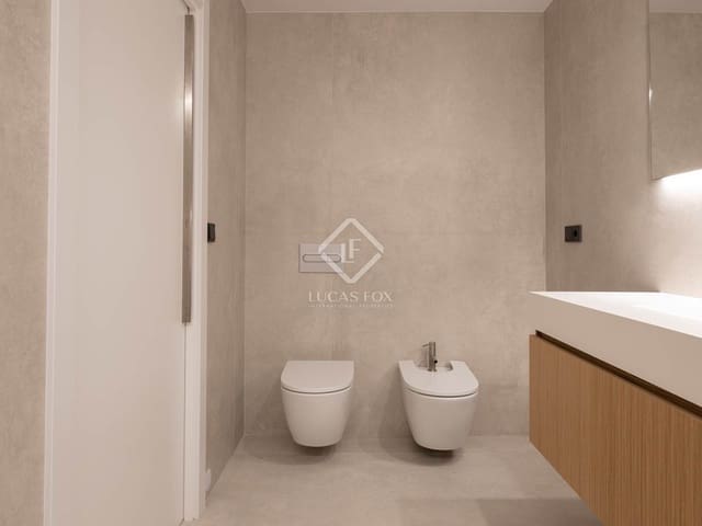 4 bedroom Apartment for sale in Vigo with garage - € 880,000 (Ref: 8518568)