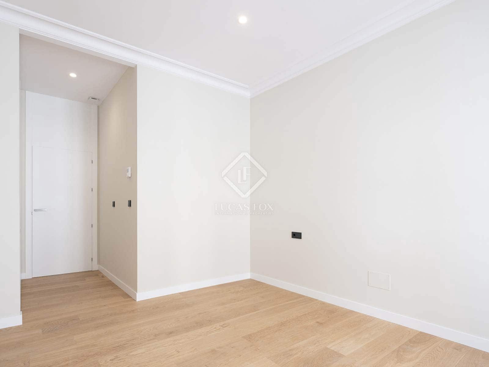 3 bedroom Apartment for sale in Vigo with garage - € 830,000 (Ref: 8518572)