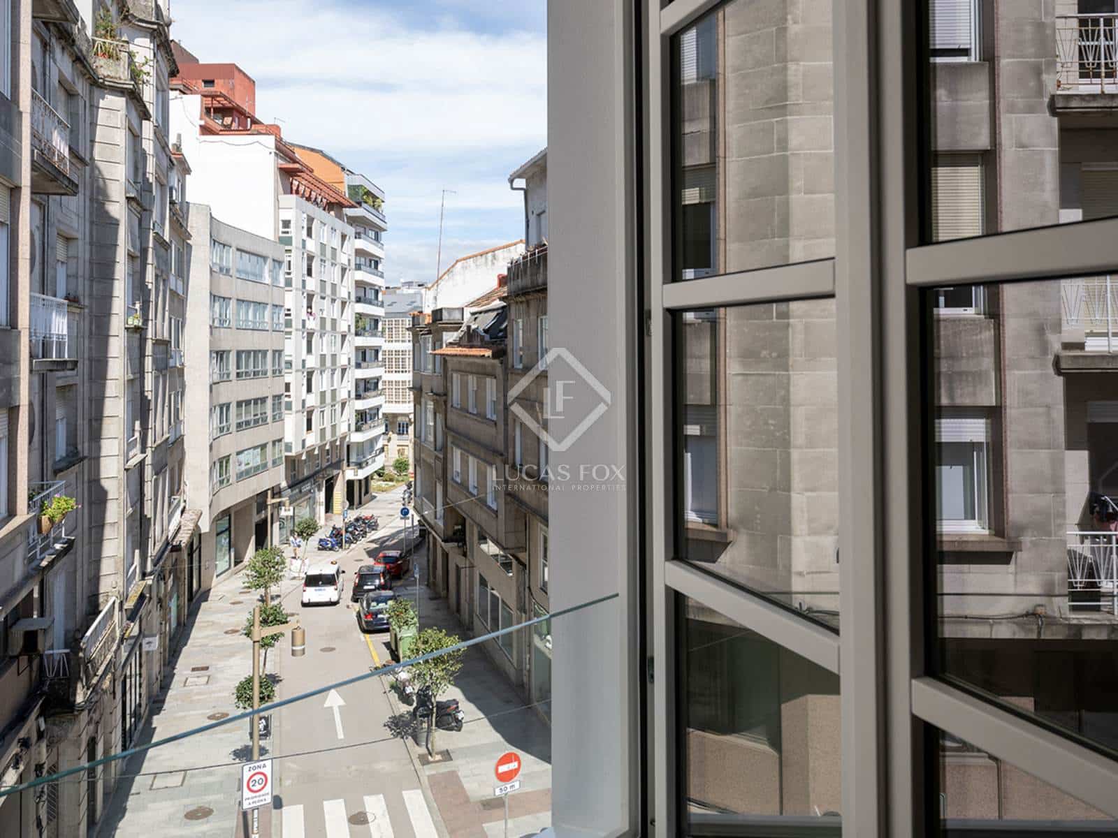 3 bedroom Apartment for sale in Vigo with garage - € 830,000 (Ref: 8518572)