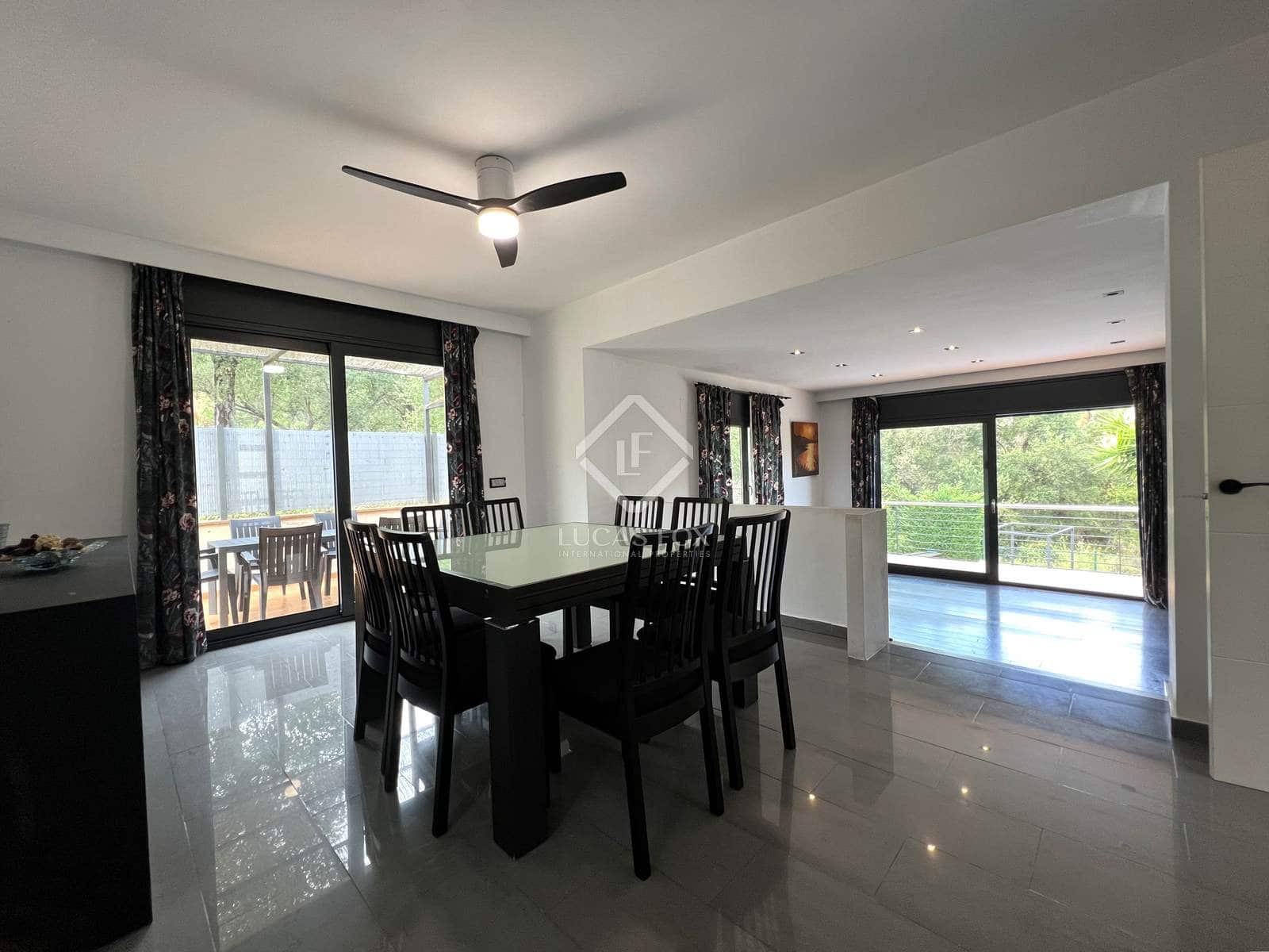 4 chambre Villa/Maison à vendre à Platja d'Aro avec piscine garage - 749 000 € (Ref: 8519742)