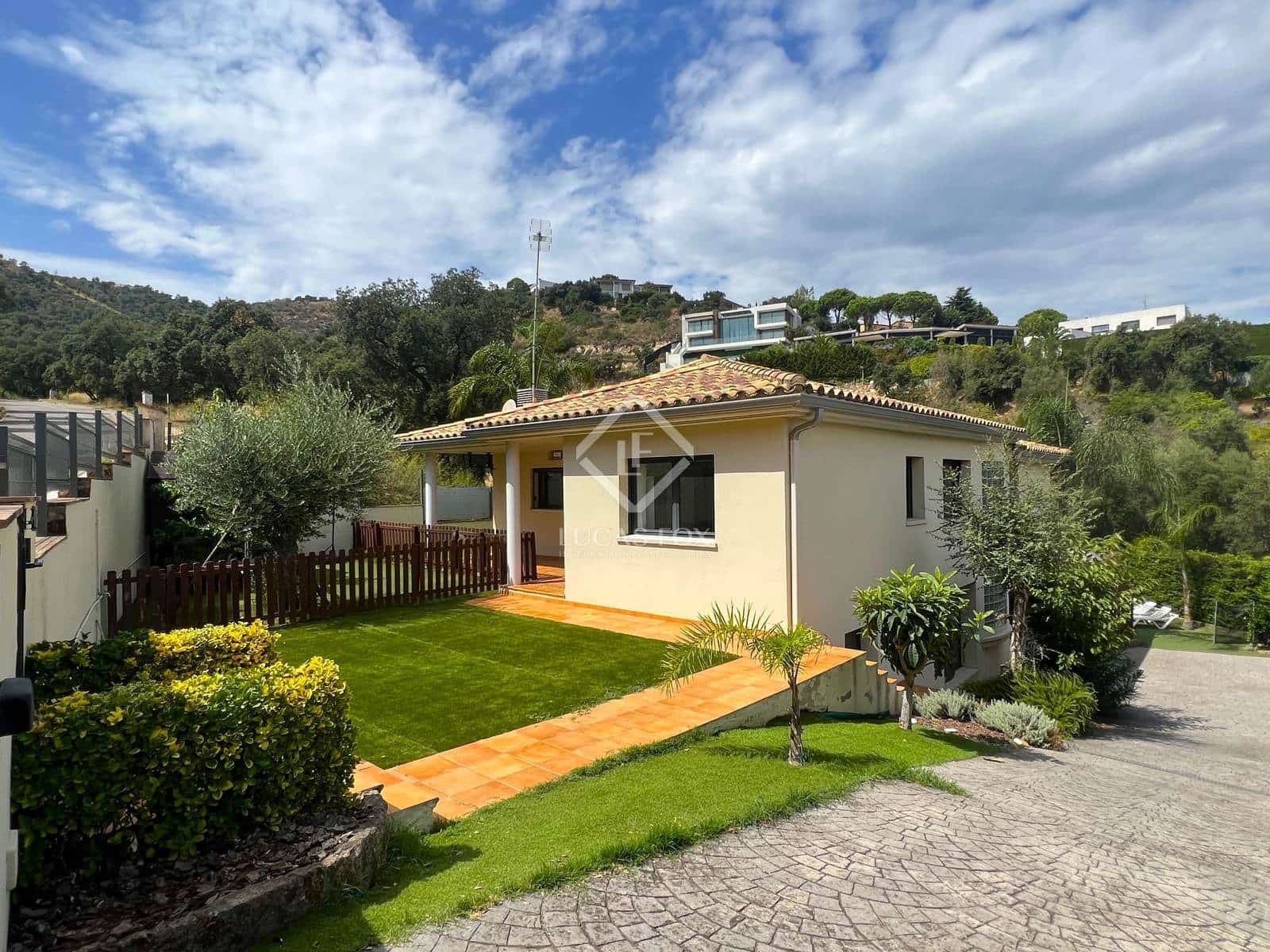 4 chambre Villa/Maison à vendre à Platja d'Aro avec piscine garage - 749 000 € (Ref: 8519742)