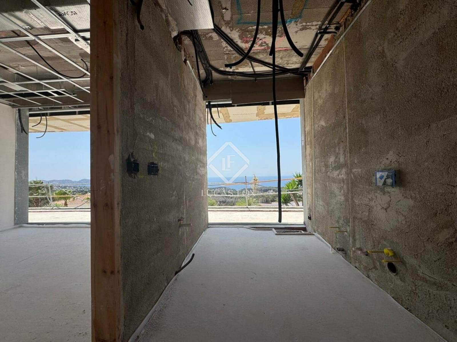 4 makuuhuone Huvila myytävänä paikassa Benissa mukana uima-altaan 
autotalli - 3 900 000 € (Ref: 8520711)