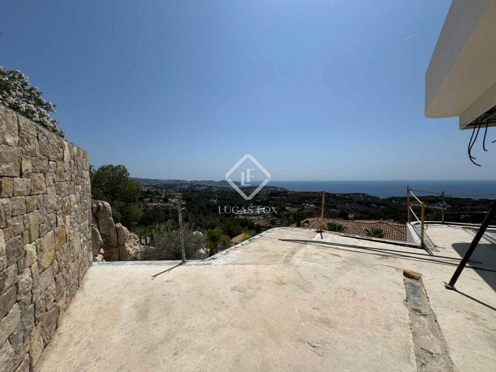 4 makuuhuone Huvila myytävänä paikassa Benissa mukana uima-altaan 
autotalli - 3 900 000 € (Ref: 8520711)